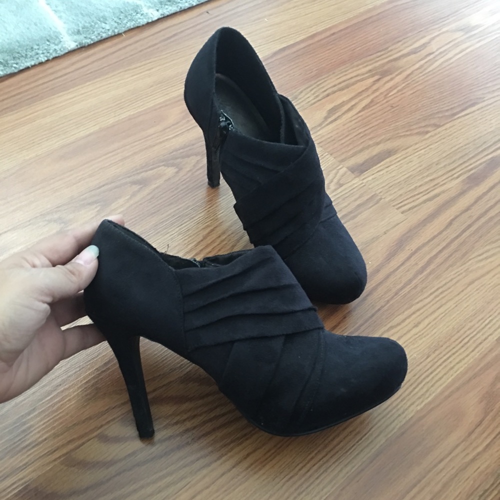 Black Pleated Booties